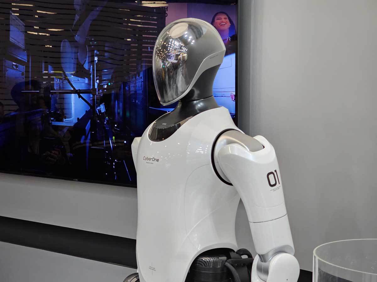 Xiaomi CyberOne 4.jpg