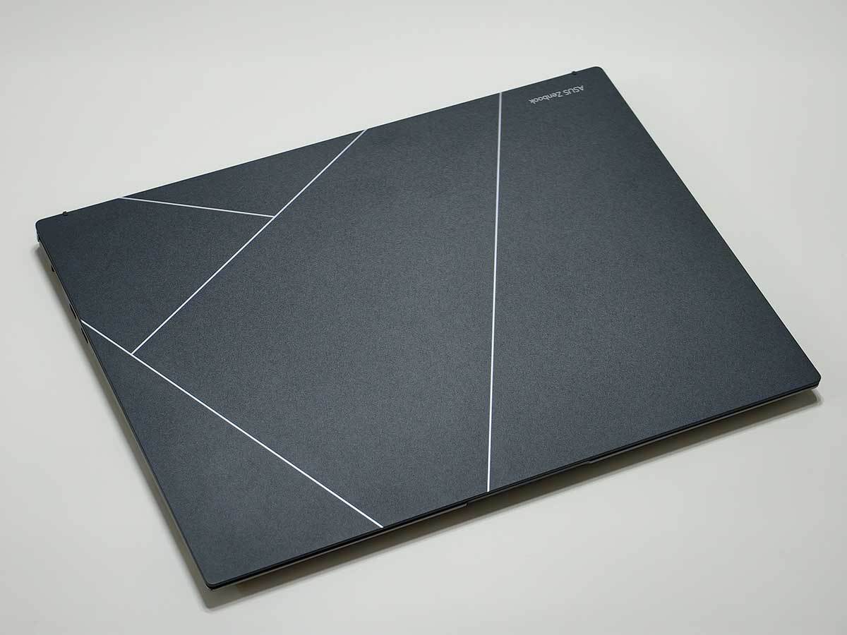 ASUS Zenbook S 13 OLED UX5304 1.jpg