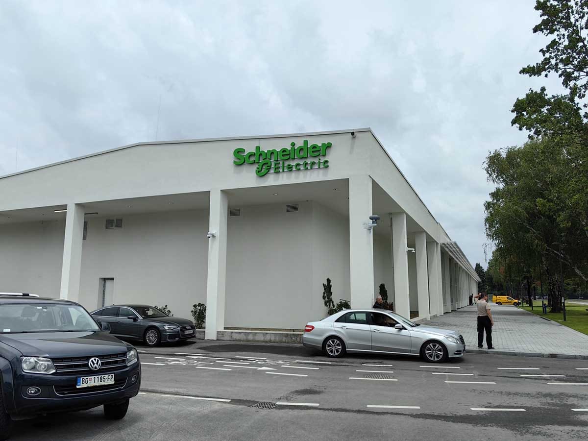 Schneider InGrid 9.jpg