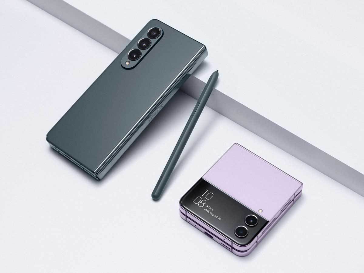 6_Galaxy Z Fold4 and Z Flip4.jpg