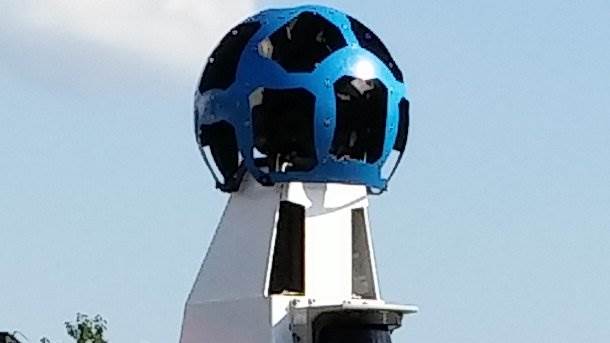 Google Maps slika iste žene na istom mestu 9 godina kasnije