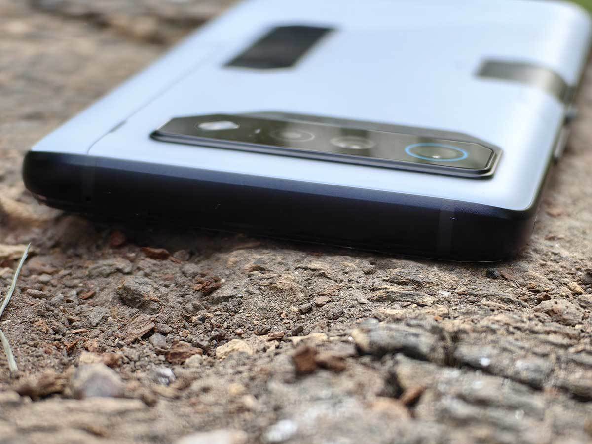 ROG Phone 7 Ultimate dizajn 14.jpg