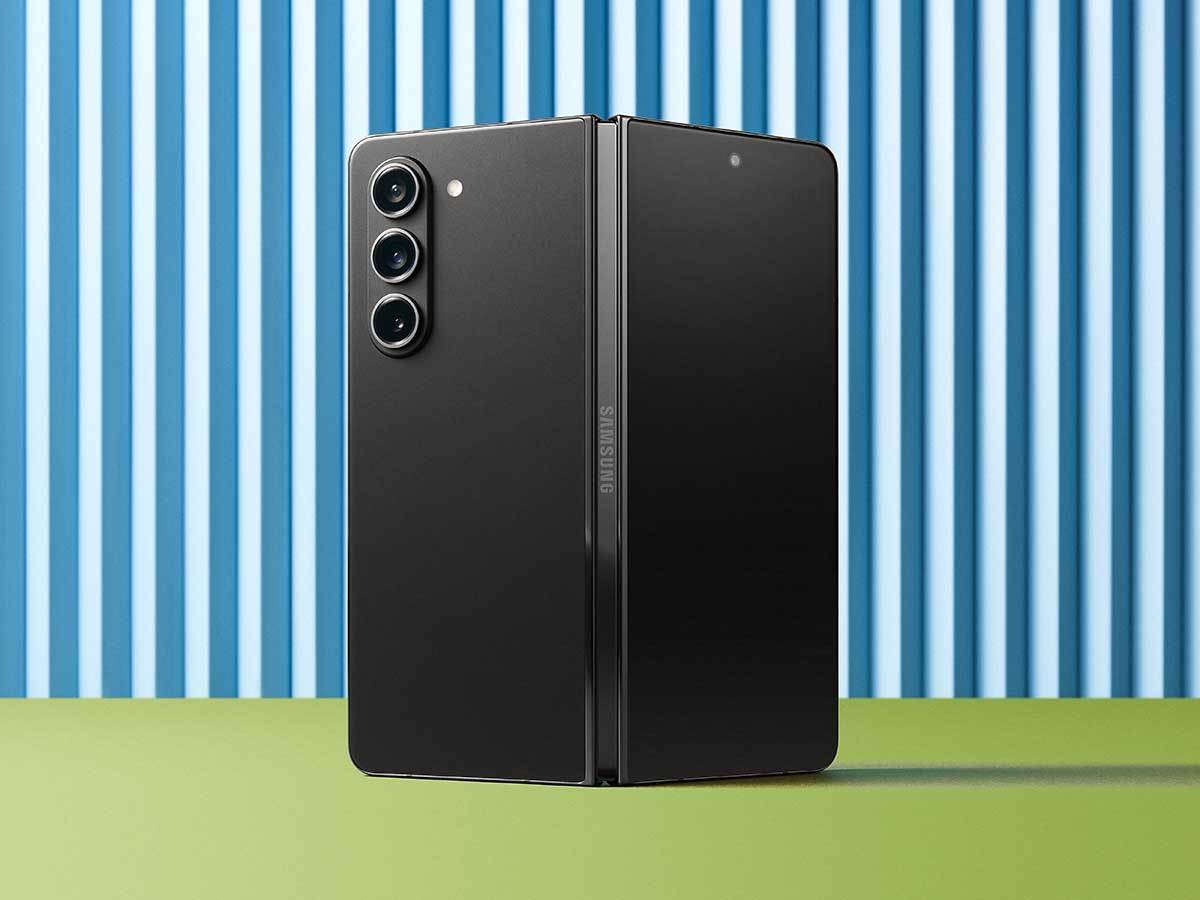 Samsung Galaxy Z Fold5  4.jpg