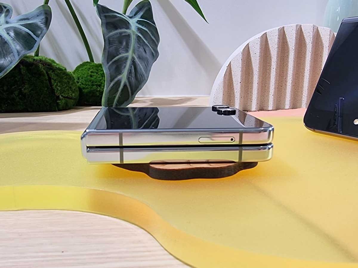 Samsung Galaxy Z Flip5 uživo 8.jpg