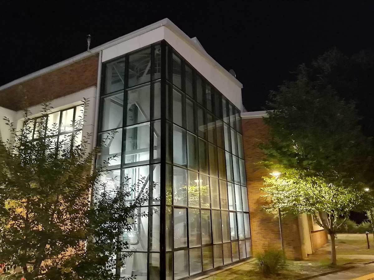 Nokia G22 kamere noć 3.jpg