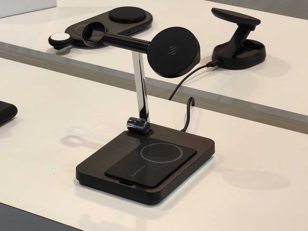 Qi 2 bežični punjač 5.jpg