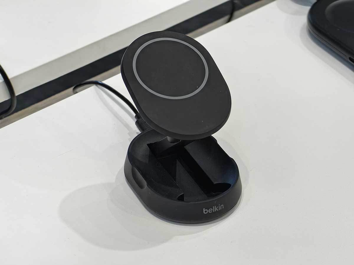 Qi 2 bežični punjač 4.jpg