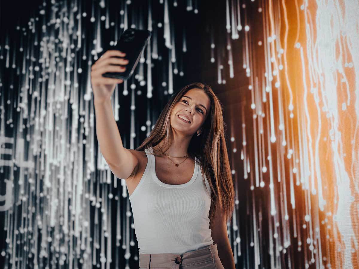 Next Level Cube instalacija u Rajićevoj 2.jpg