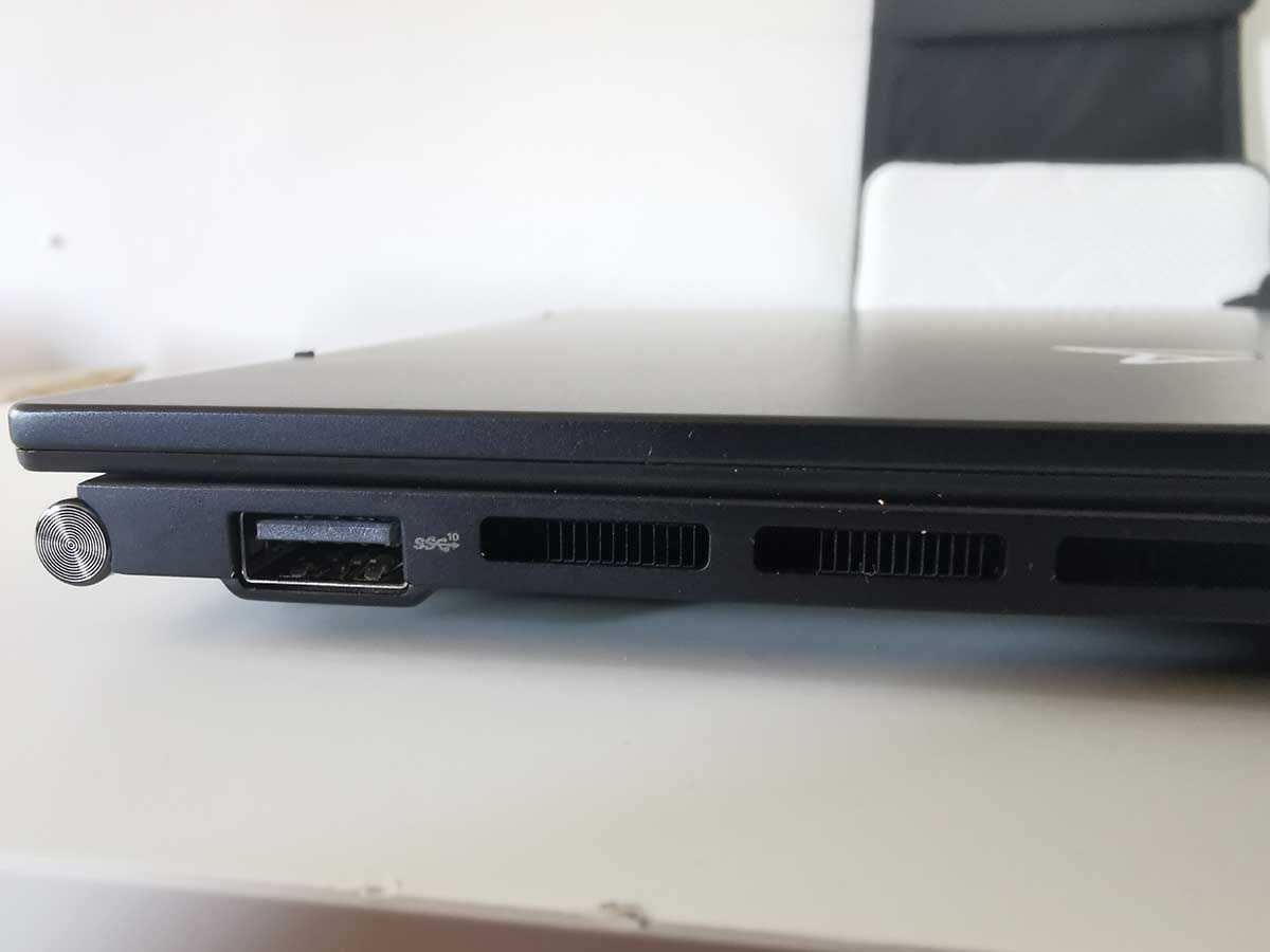 ASUS Zenbook 14 UM3402 _ Foto Mondo (9).jpg