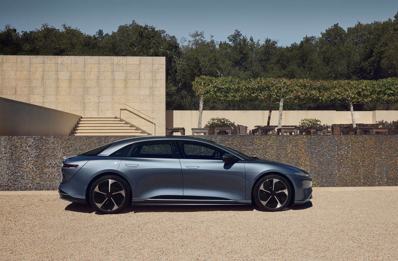 Lucid Air Pure RWD, električni automobil