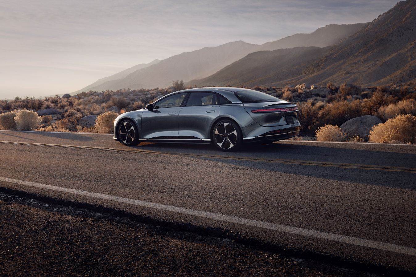 Lucid Air Pure RWD, električni automobil