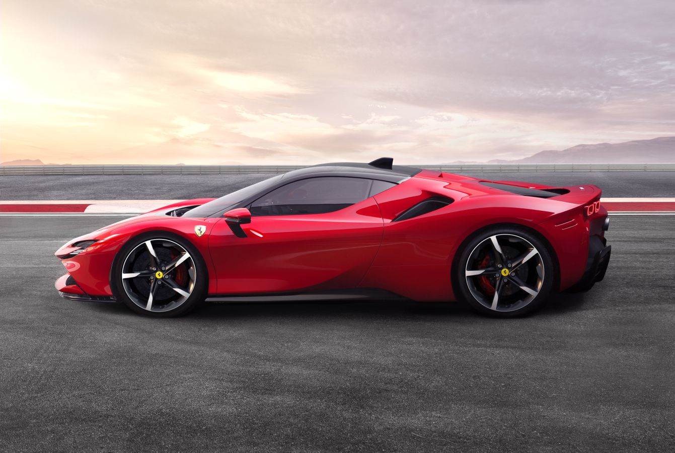 Ferrari SF90 Stradale – prvi Ferrari sa hibridnim pogonom