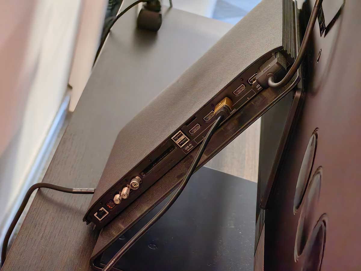 Samsung S95C OLED 13.jpg