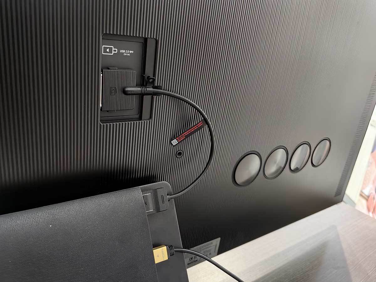 Samsung S95C OLED 5.jpg