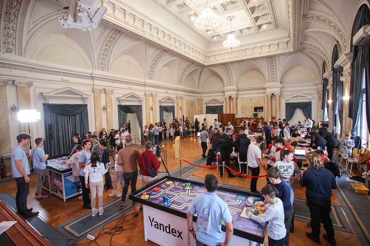 Yandex Dani Robotike fotografija 6.jpg