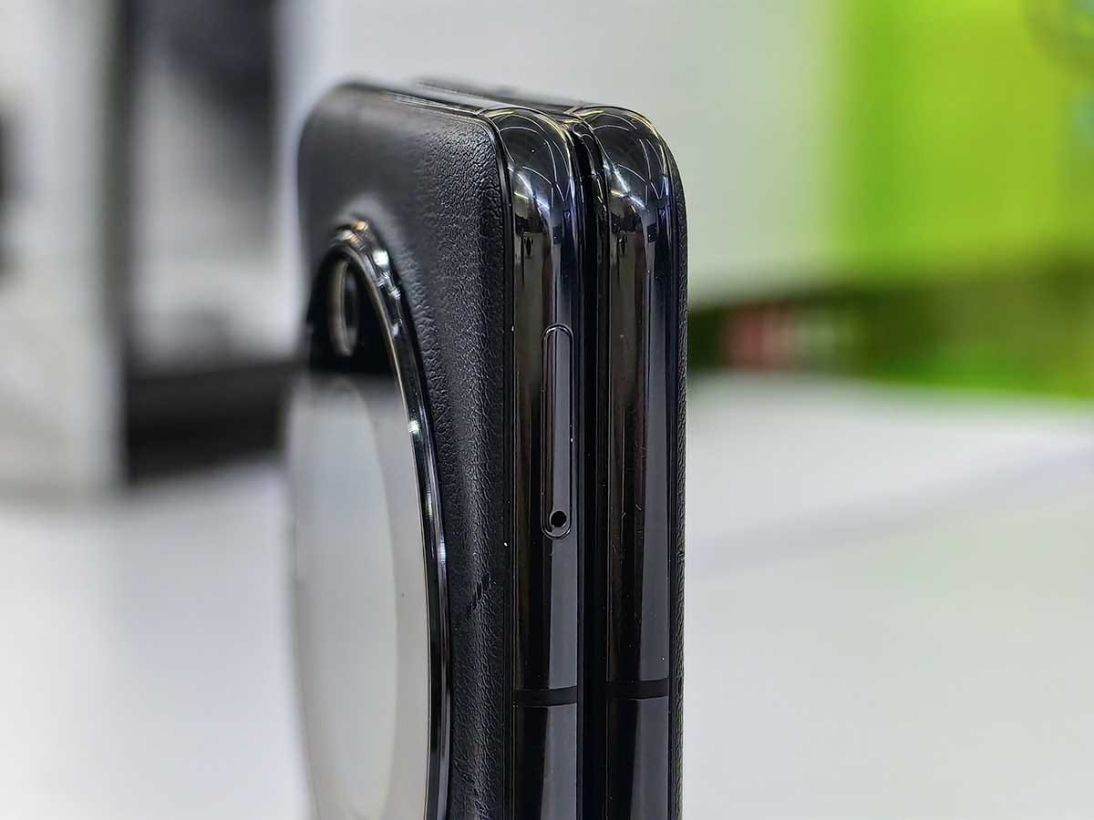 TECNO Phantom V Flip 5G 18.jpg