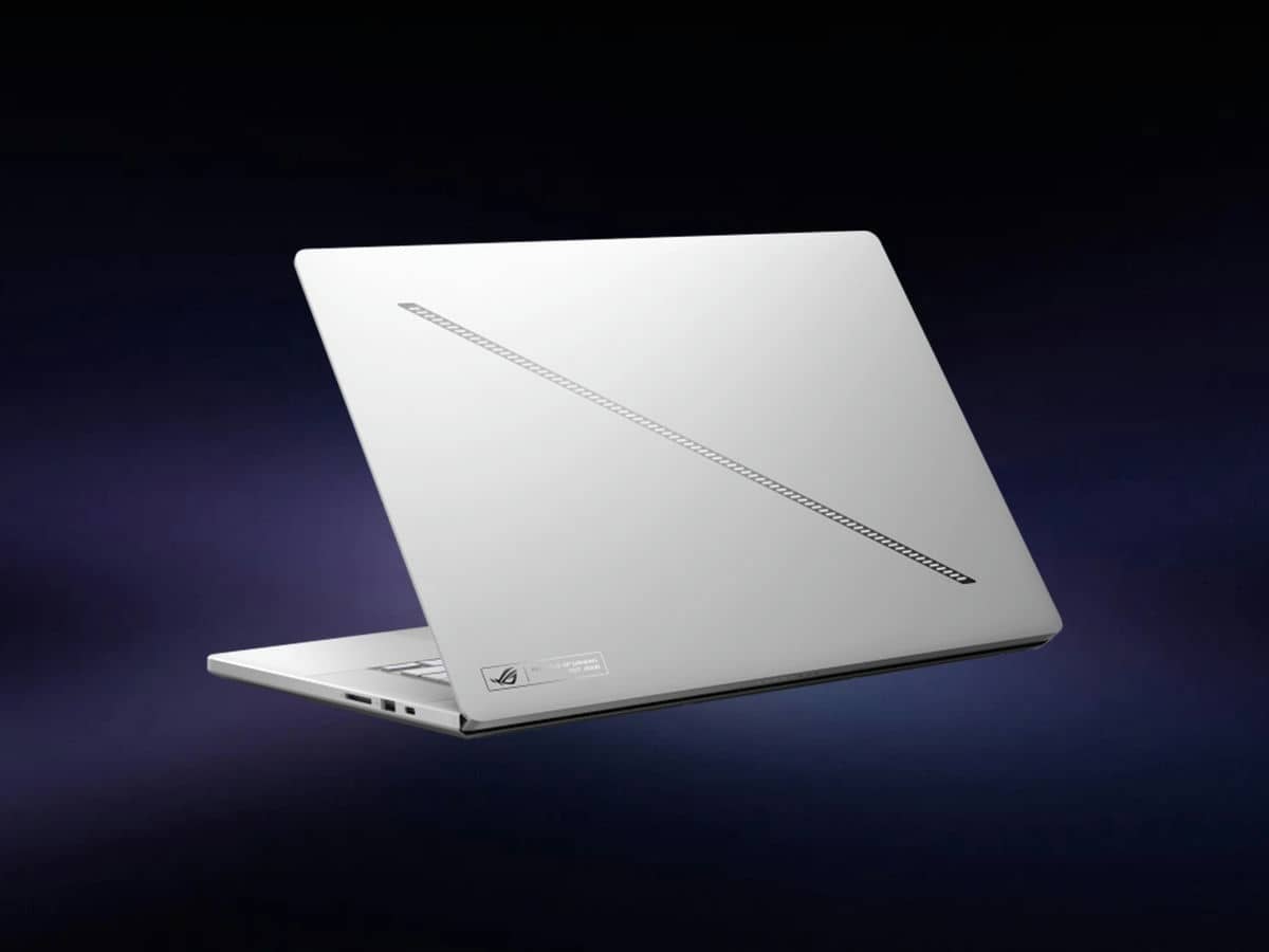 ASUS ROG Zephyrus G16 2024 6.jpg