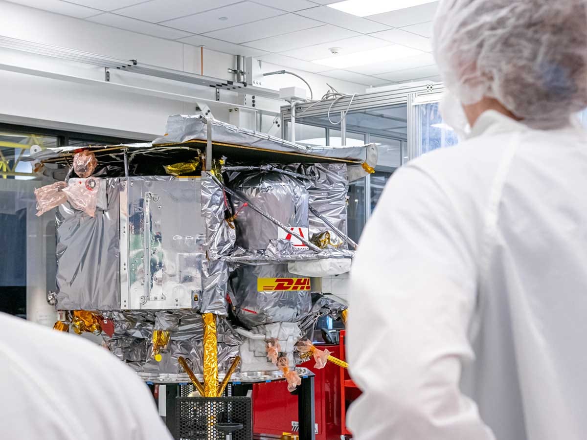 Peregrin letelica lender 4.jpg