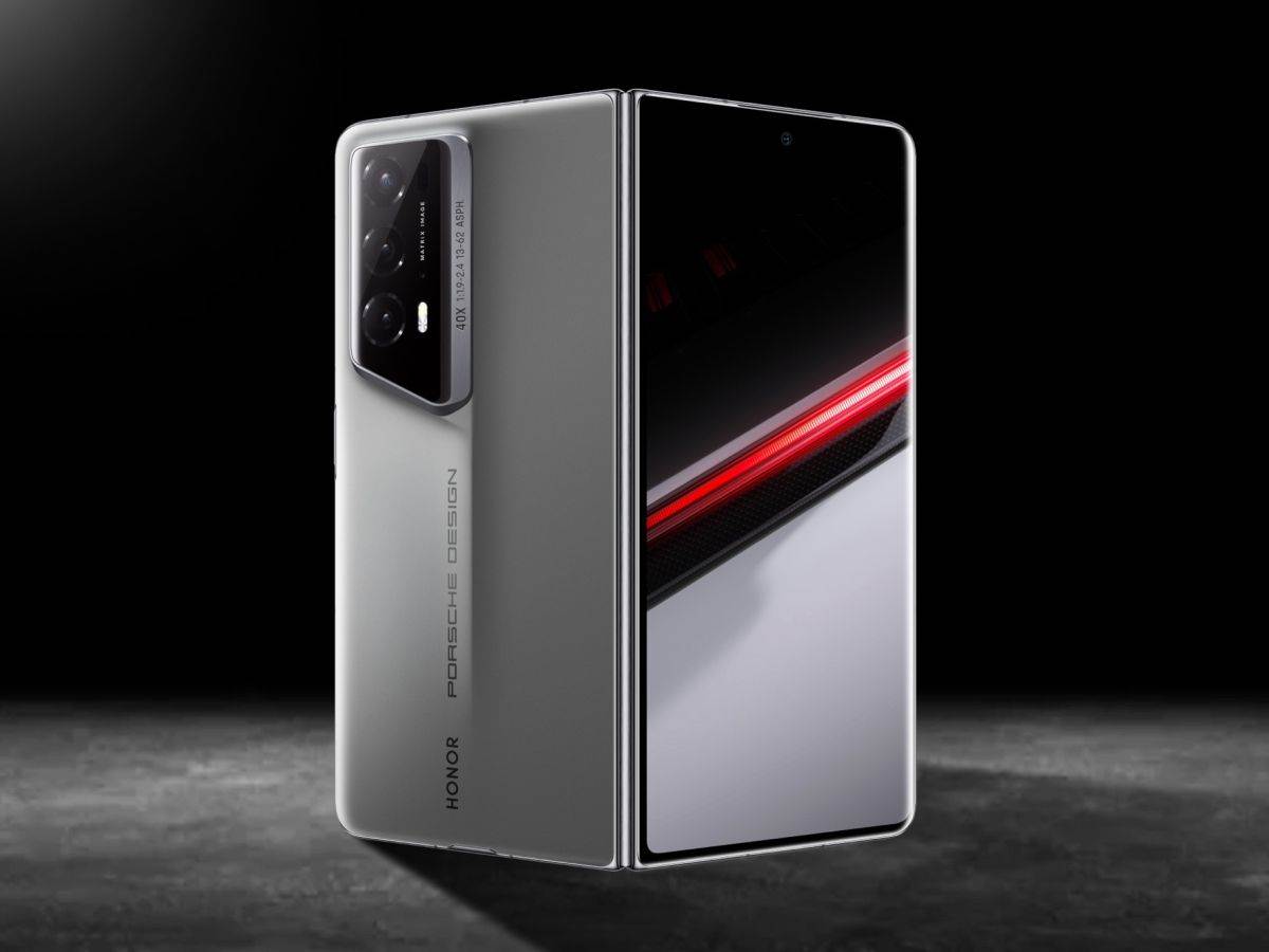 HONOR Magic V2 RSR Porsche Design _ telefon na preklop _ Foto Honor (4).jpg