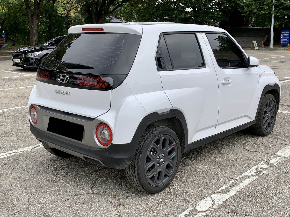 Hyundai Casper _ Foto Wikimedia Benespit (2).jpg