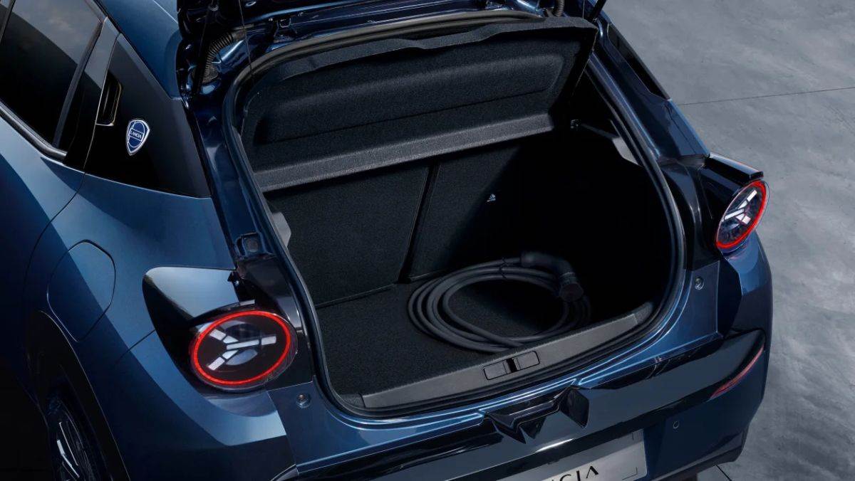 Lancia Ypsilon _ Foto Lancia (12).jpg