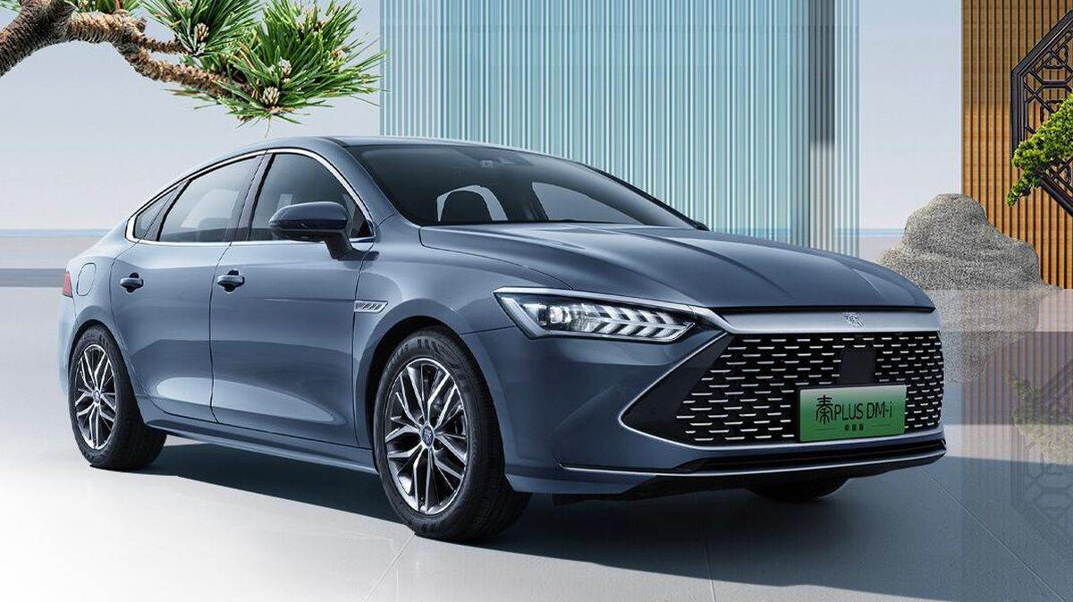 BYD Qin Plus Glory Edition _ električni automobili _ Foto BYD