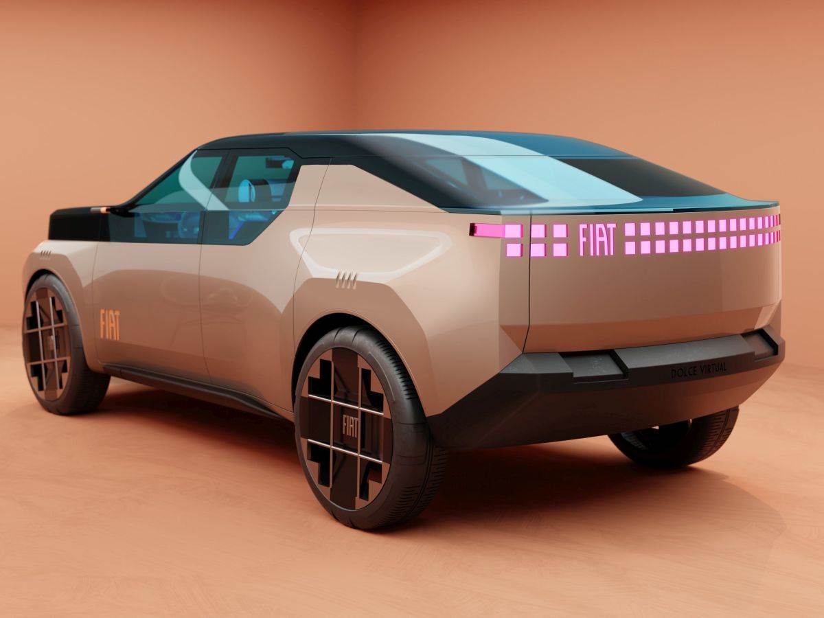 9 FIAT Concept Fastback (2).jpg