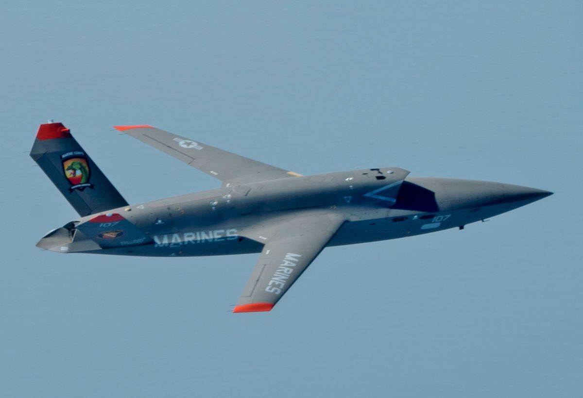 Kratos XQ-58 Valkyrie _ borbeni dron _ Foto Wikimedia Public domain (3).jpg
