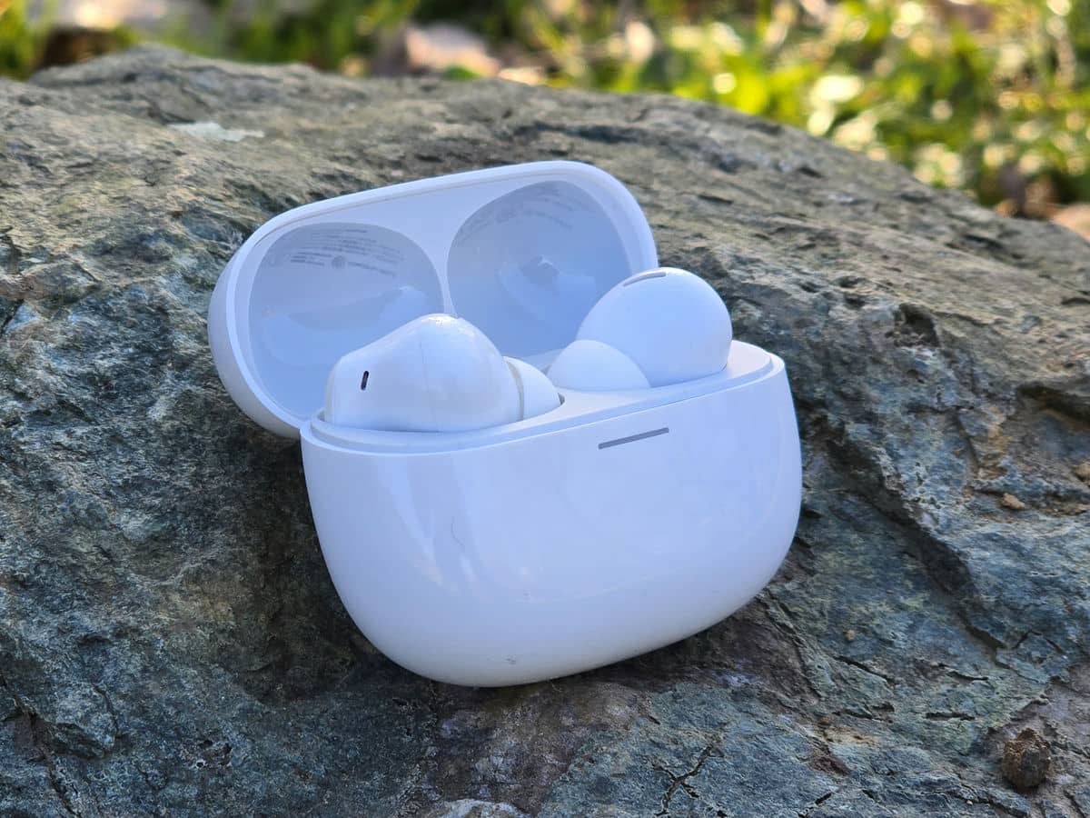 Redmi Buds 5 Pro dizajn 1.jpg