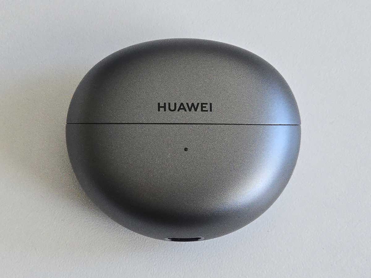 Huawei FreeClip kutijica 2.jpg