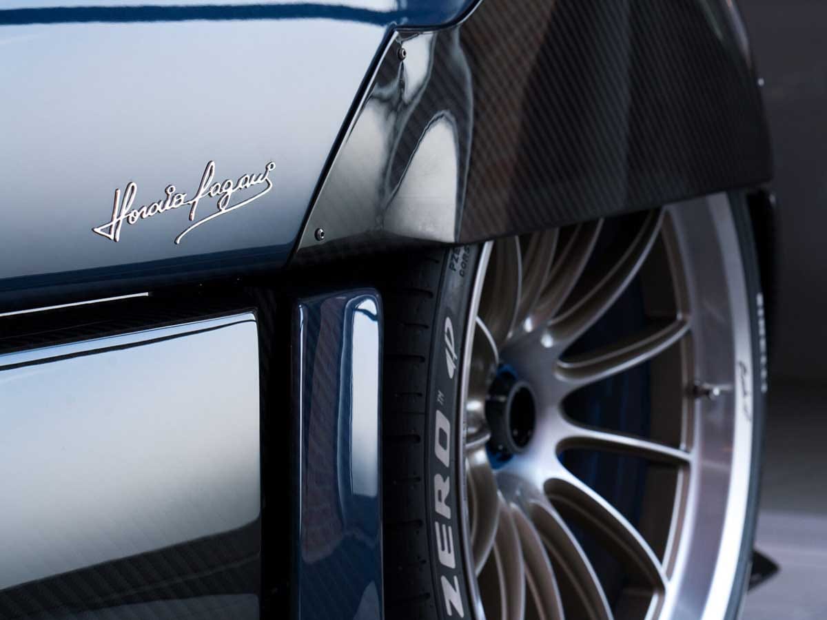 Pagani Zonda HP Barchetta 9.jpg
