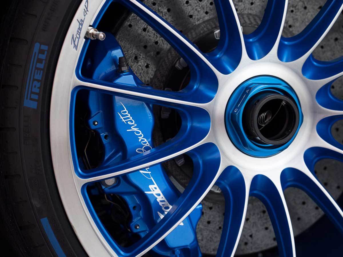 Pagani Zonda HP Barchetta 2.jpg