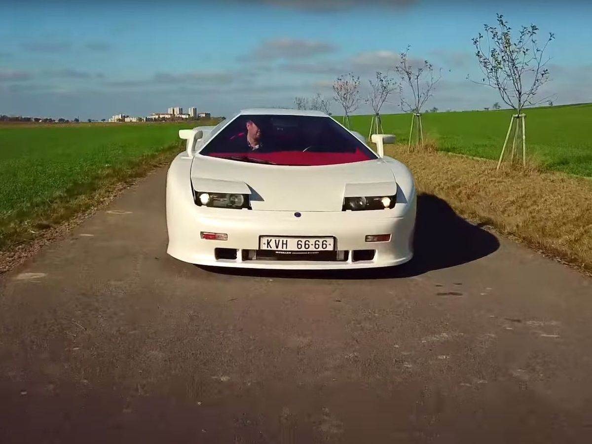 MTX Tatra V8 _ YouTube Steering Media (1).jpg