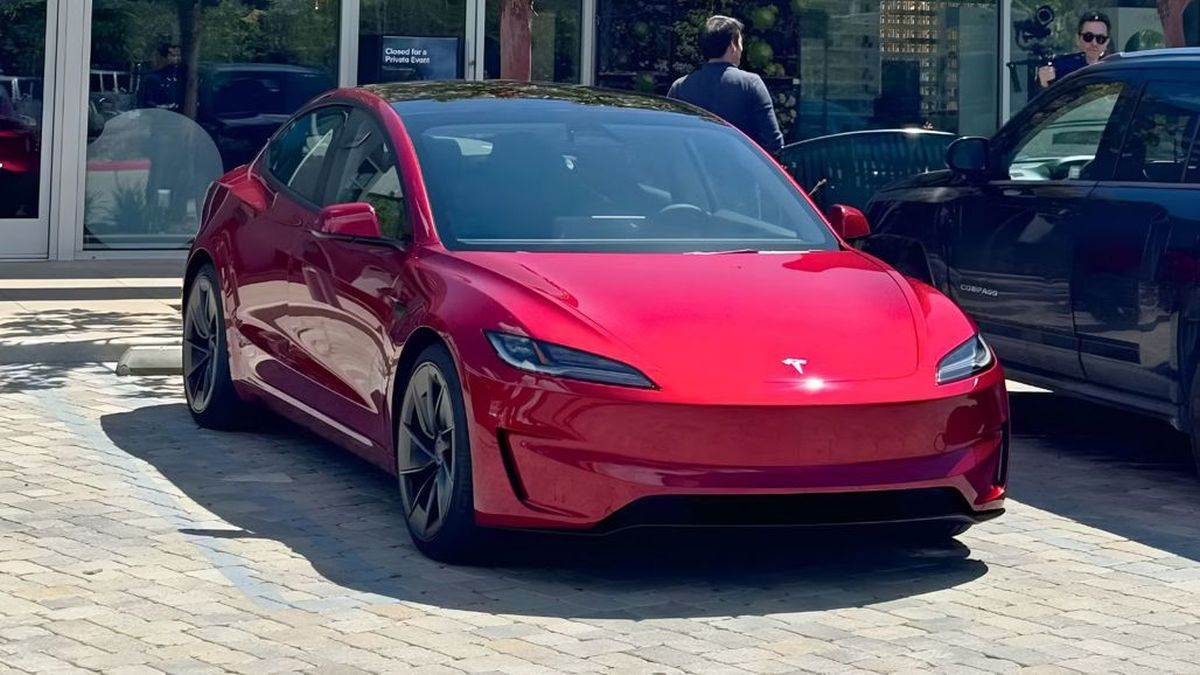 Tesla Model 3 Performance _ Foto X @boodev (1).jpg