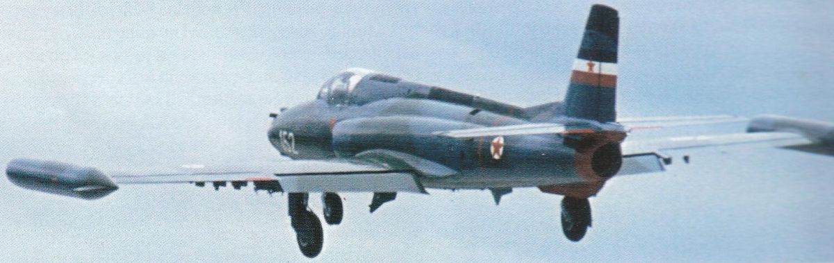 4 Soko J-21 Jastreb _ Foto Wikimedia Sahara.jpg