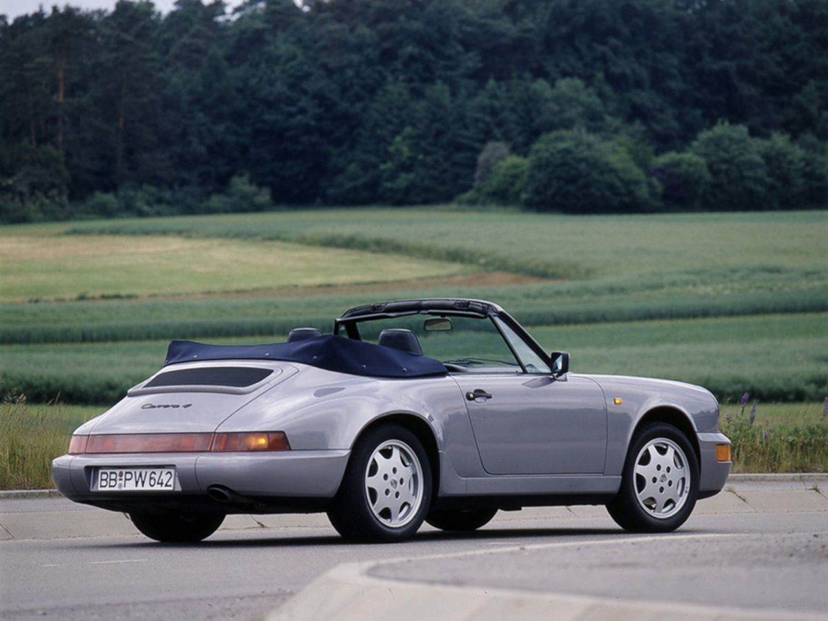 8 Porsche 911 Cabriolet (964) - 1990 _ Foto Porsche.jpg