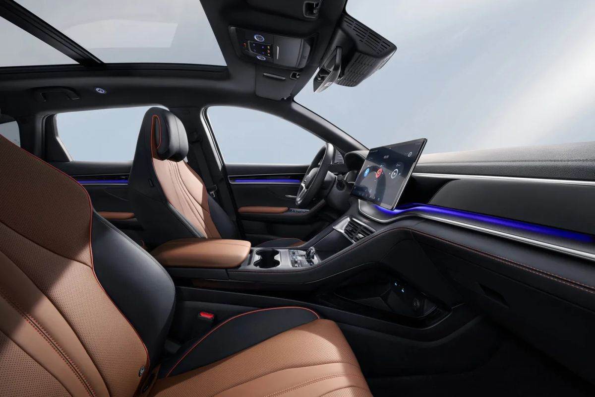 BYD Seal U DM-i _ plug-in hibrid SUV _ Foto BYD (7).jpg