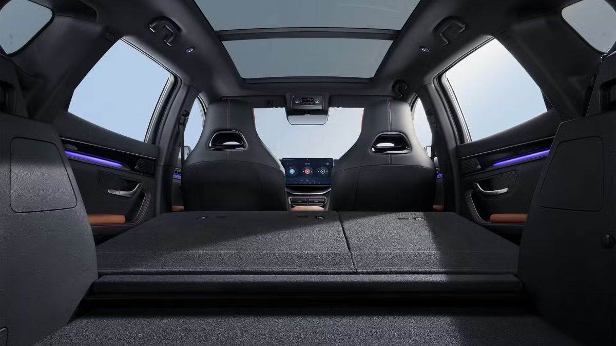 BYD Seal U DM-i _ plug-in hibrid SUV _ Foto BYD (12).jpg