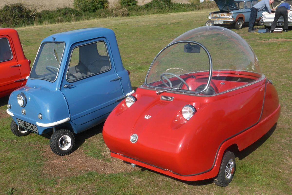 Peel P50 _  Peel Trident _ najmanji auto na svetu _ Foto Wikimedia Andrew Bone.jpg