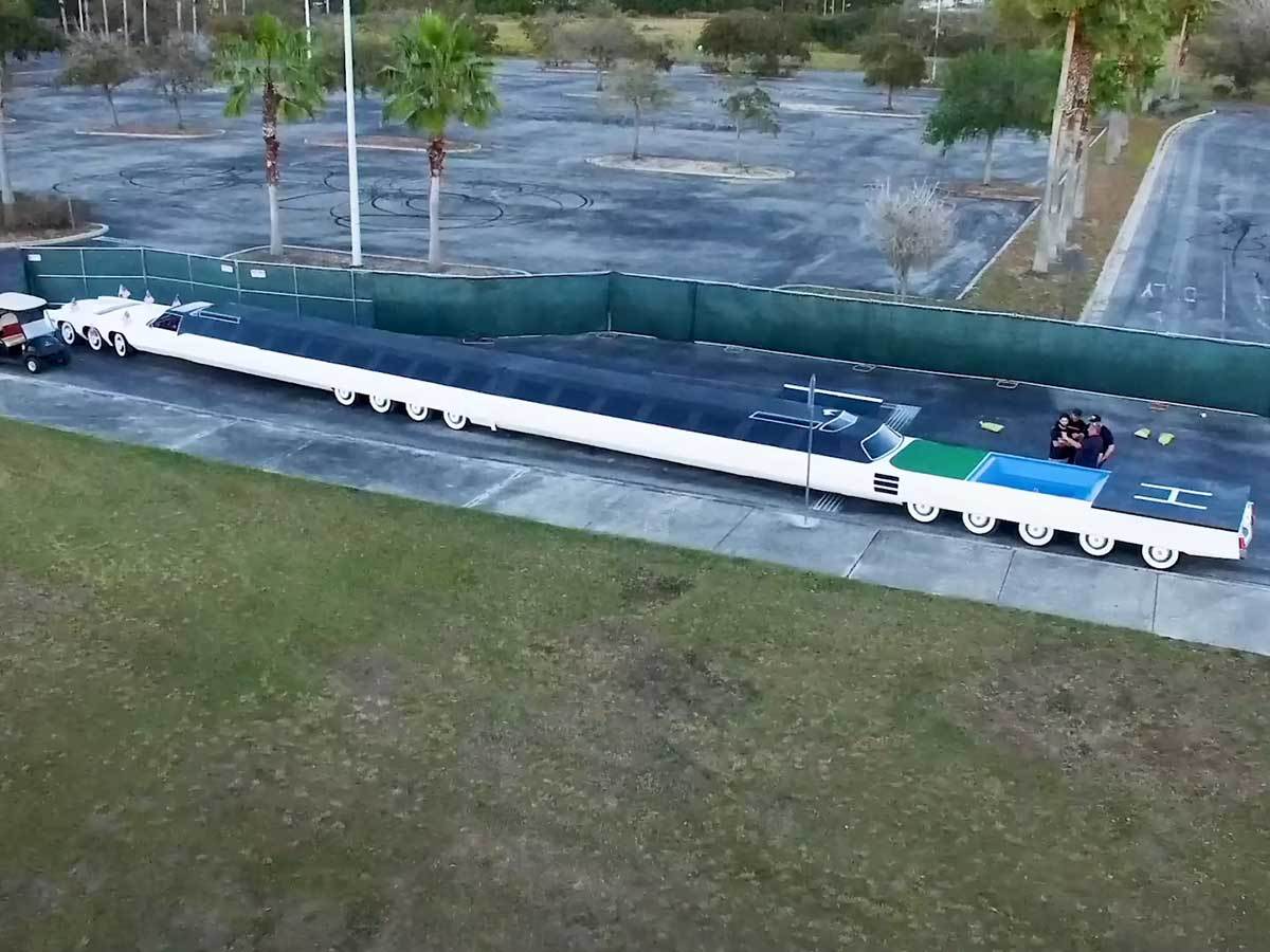 Najduža limuzina na svetu 2.jpg