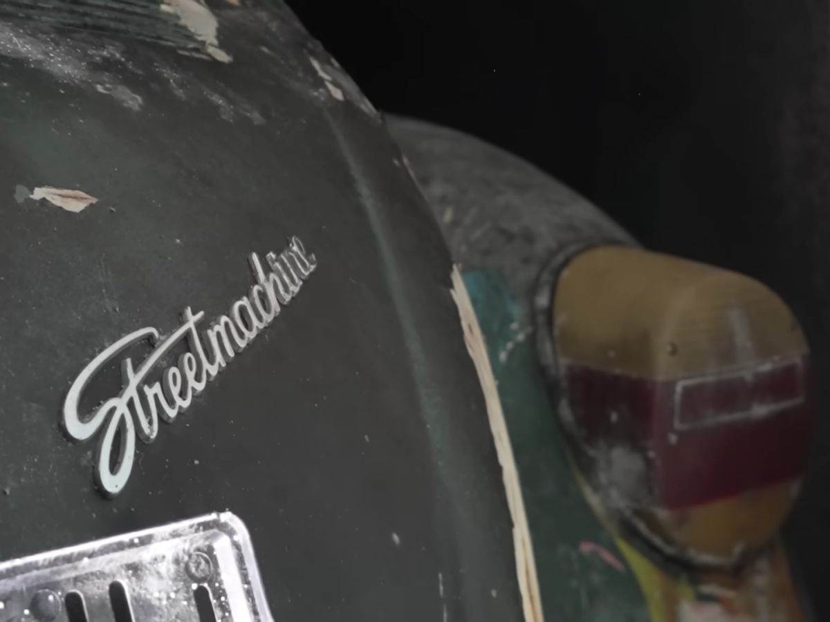 Volkswagen _ stari automobili _ rudnik Švajcarska _ Foto YouTube Exploring the Unbeaten Path (12).jpg