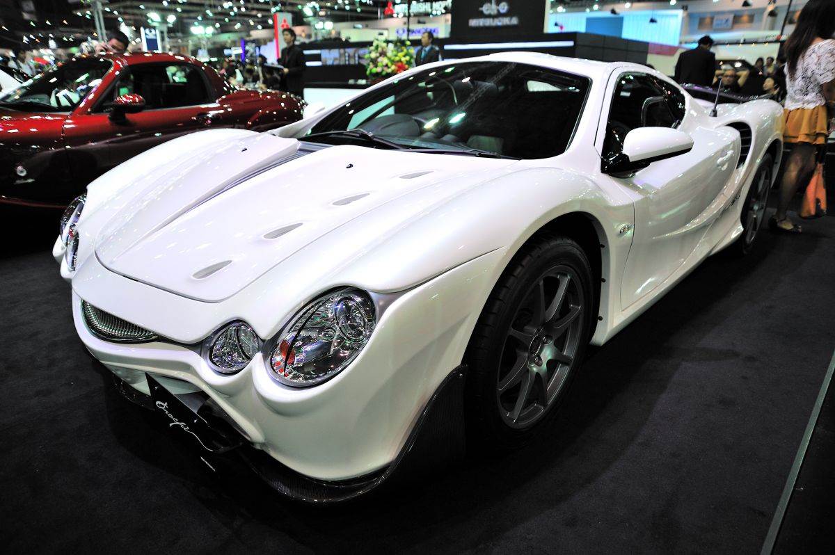 3 Mitsuoka Orochi _ Foto Shutterstock Nor Gal.jpg
