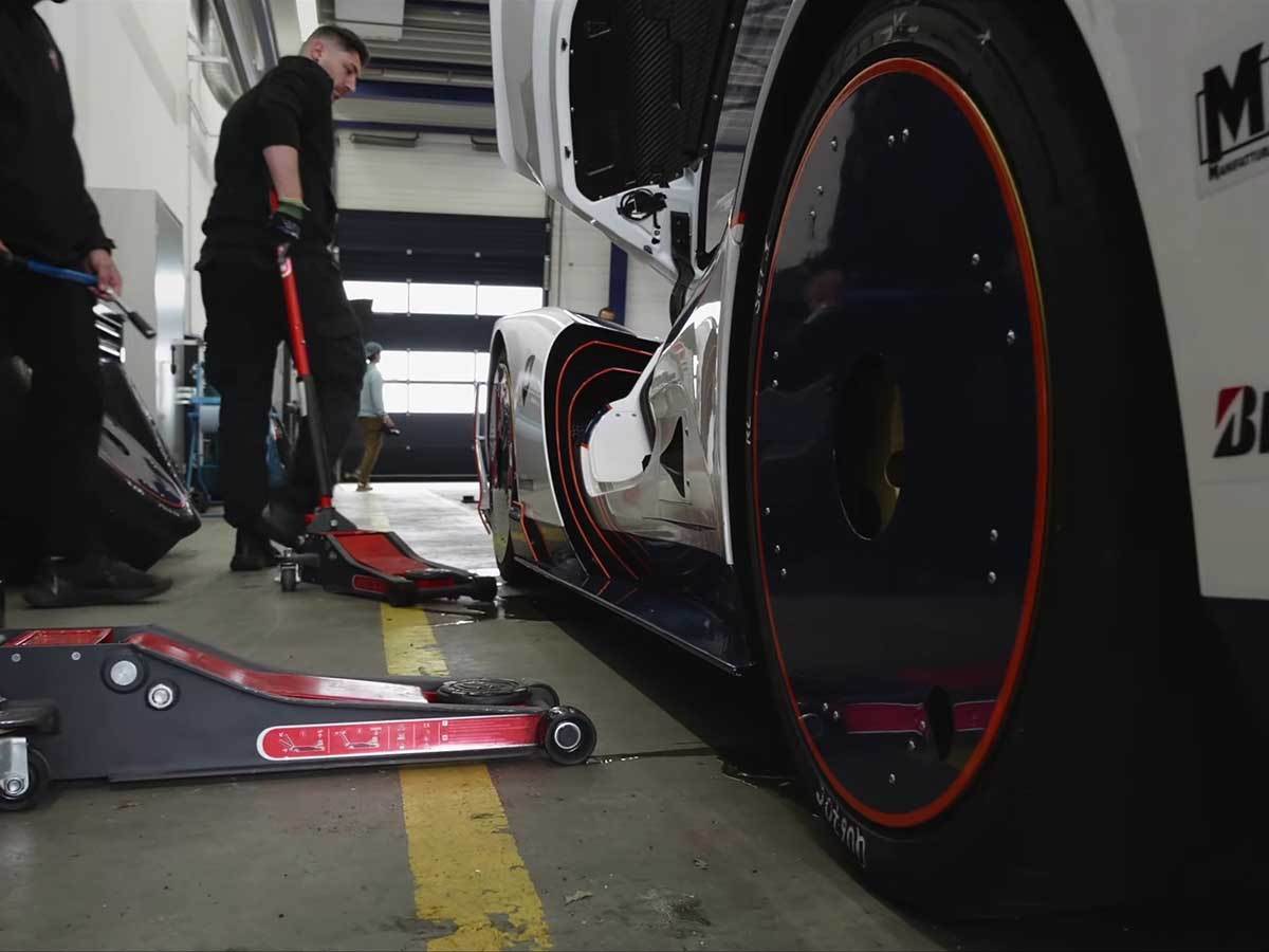 M.A.T. Aspark SP600 - New World Record for Fastest Electric Hypercar at 438.7kph 0-4 screenshot.jpg