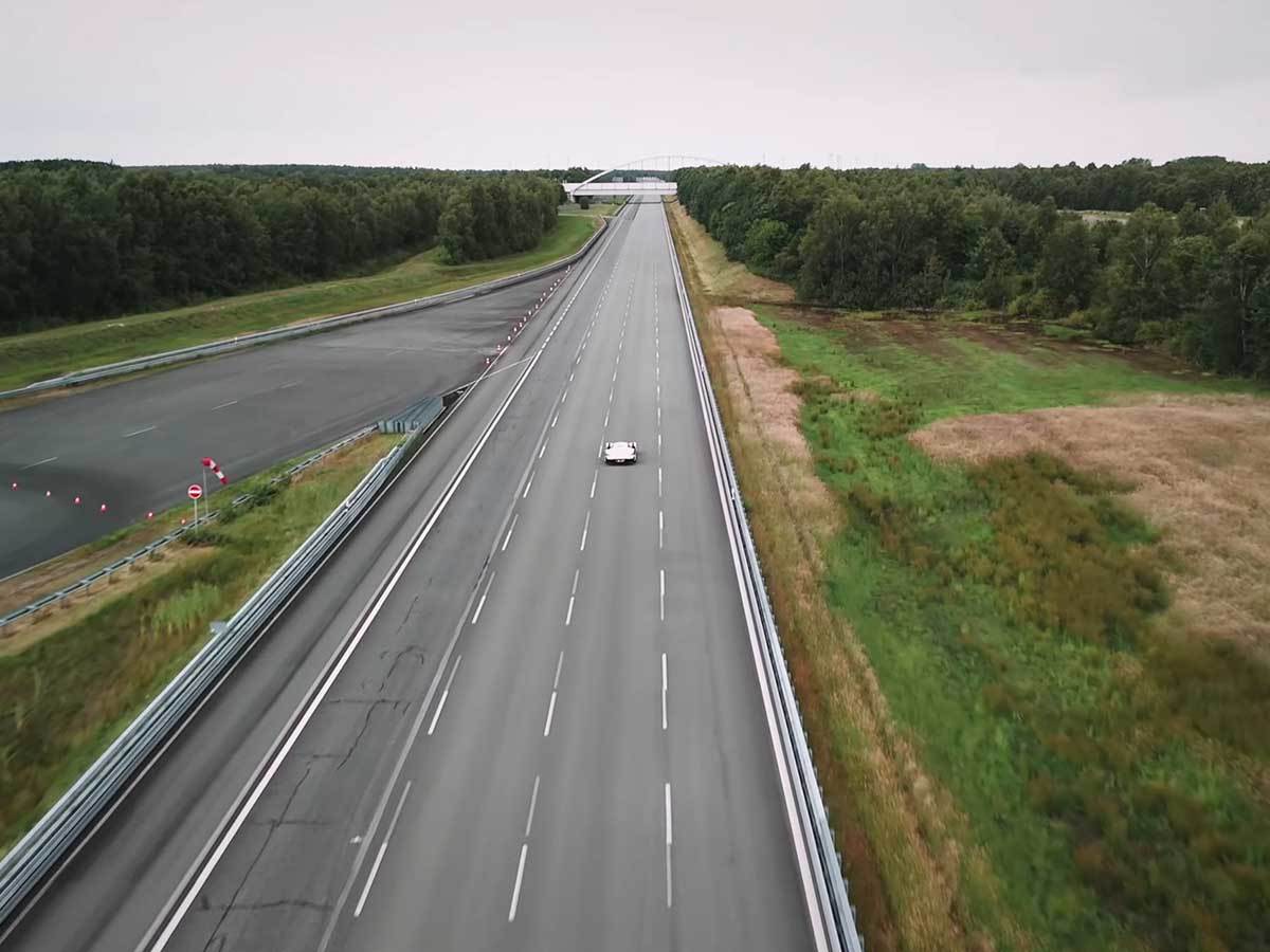 M.A.T. Aspark SP600 - New World Record for Fastest Electric Hypercar at 438.7kph 2-35 screenshot.jpg