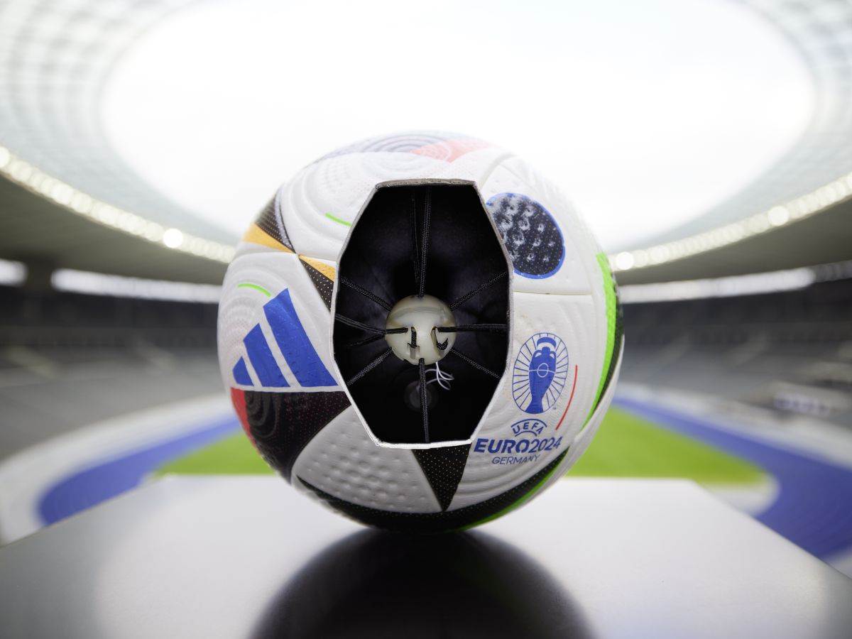 Lopta _ Euro 2024 _ Adidas _ čip _ Foto Adidas (3).jpg