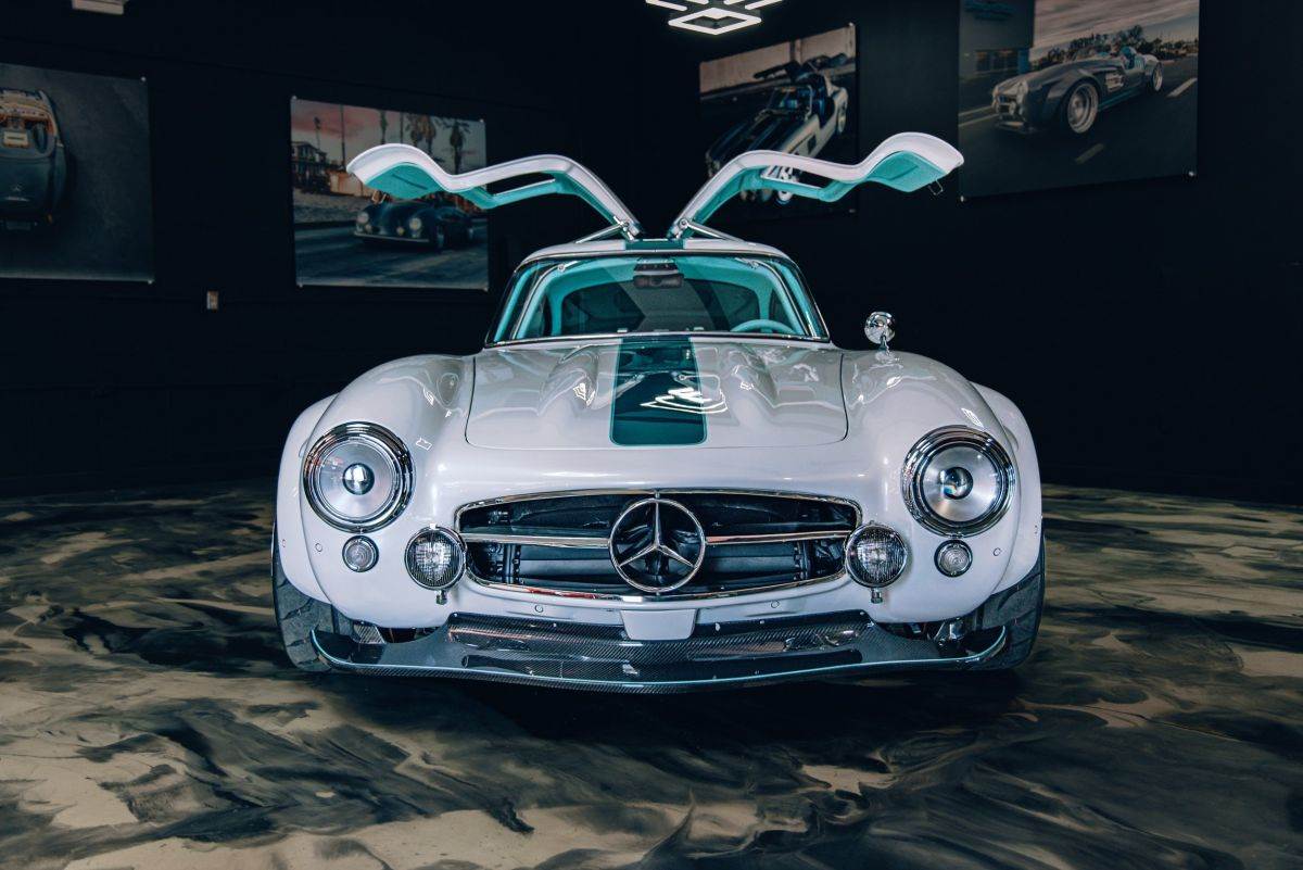 Mercedes 300SL TESLA _ S-Klub LA _ Foto S-Klub LA (2).jpg
