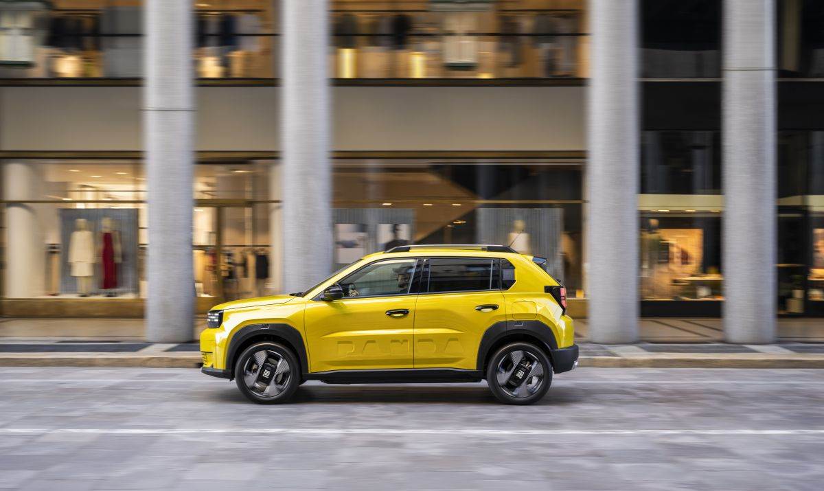 FIAT Grande Panda _ električni automobil _ spoljašnjost _ vožnja _ Foto Stellantis FIAT (12).jpg