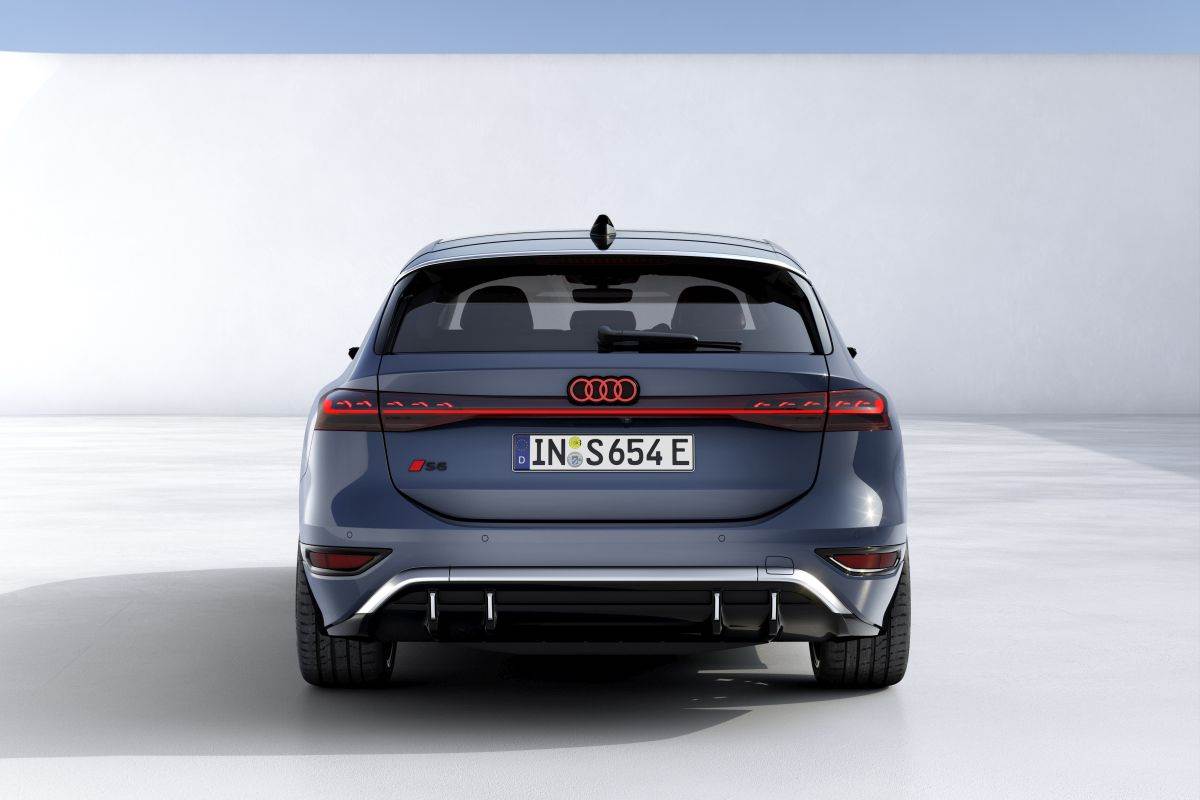Audi S6 Avant e-tron _ Foto Audi (8).jpg