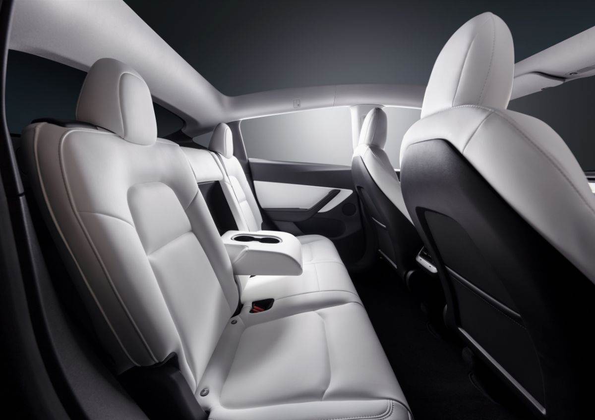 Tesla Model Y _ Foto Tesla (13).jpg