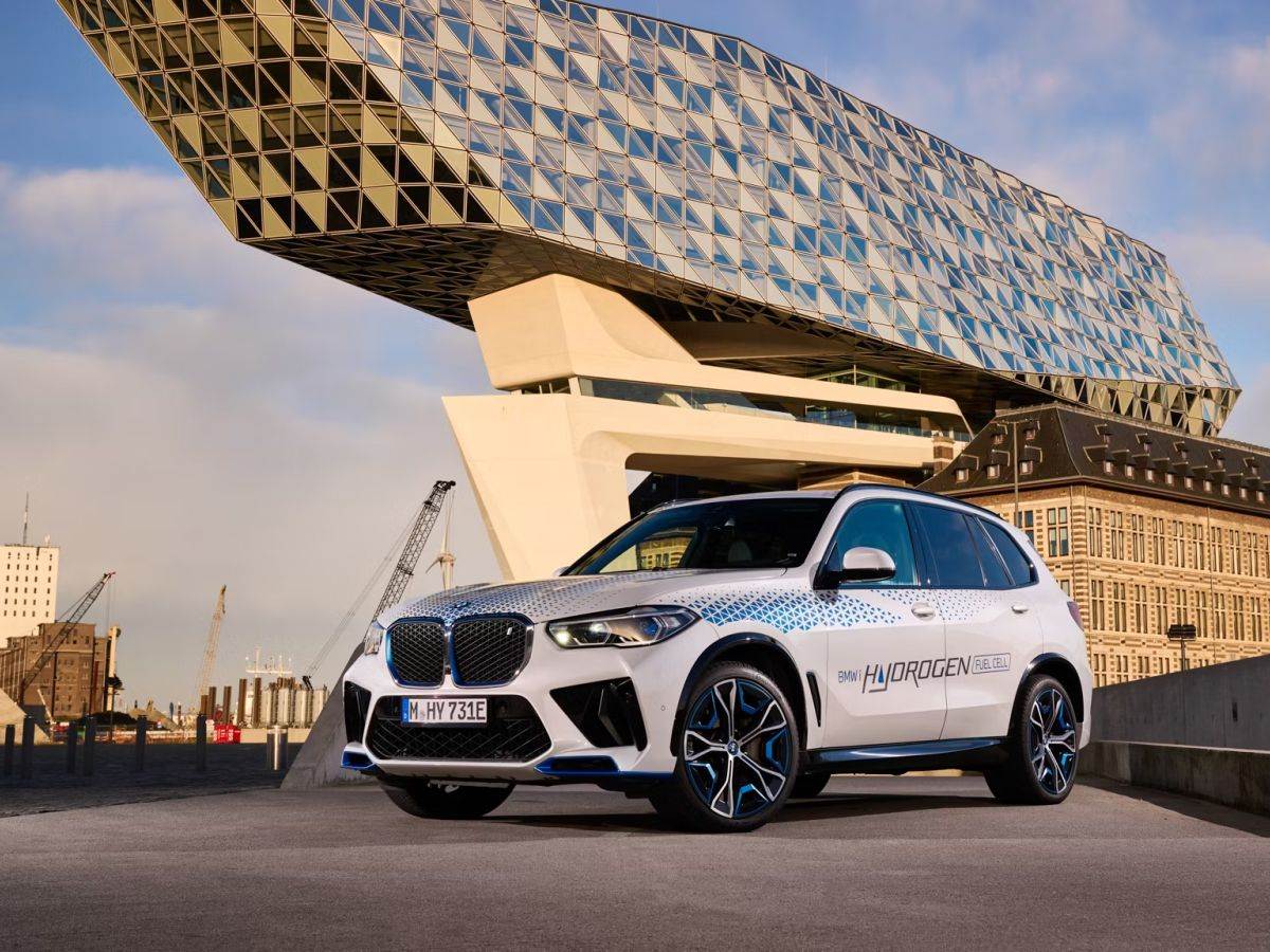 BMW iX5 Hydrogen _ Foto BMW (7).jpg